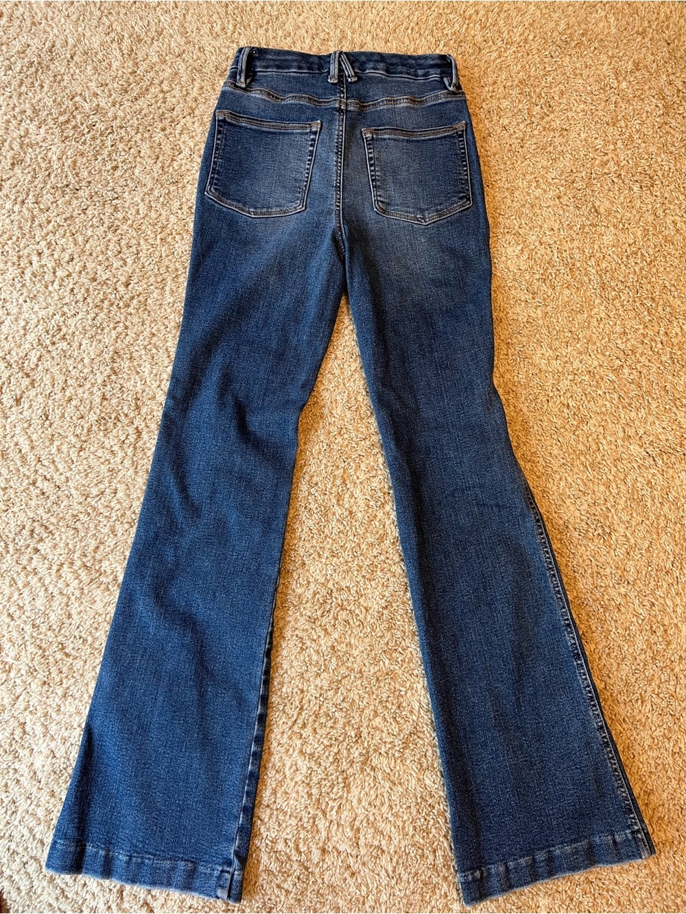 Good American Dark Blue Flare Jeans - Picture 8 of 10